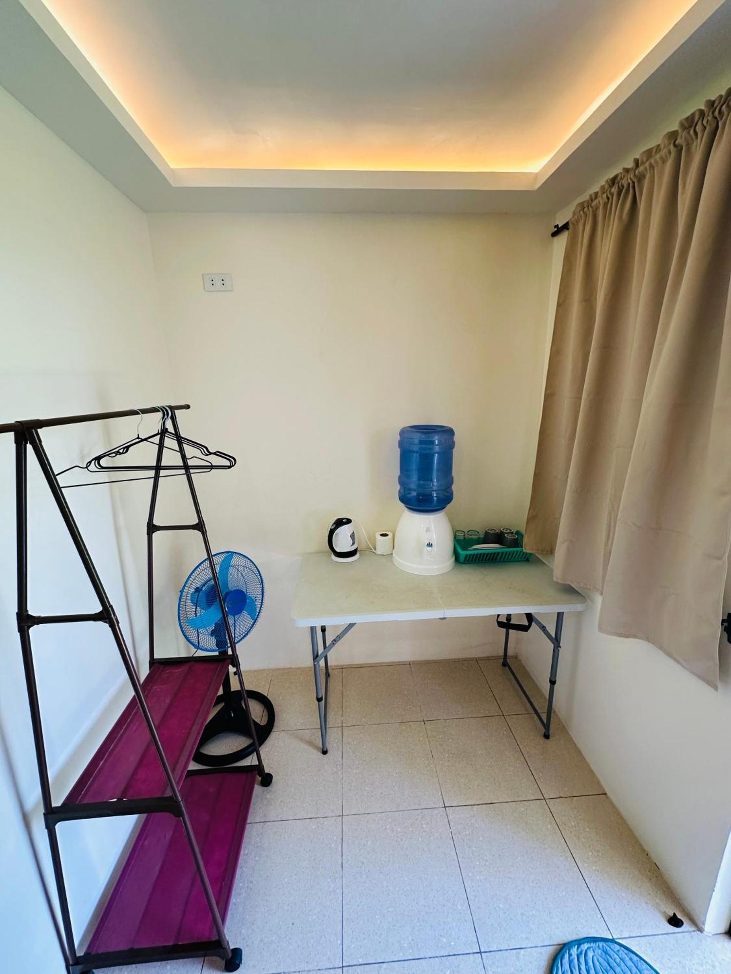Cris & Mar Homestay Burgos  Екстериор снимка